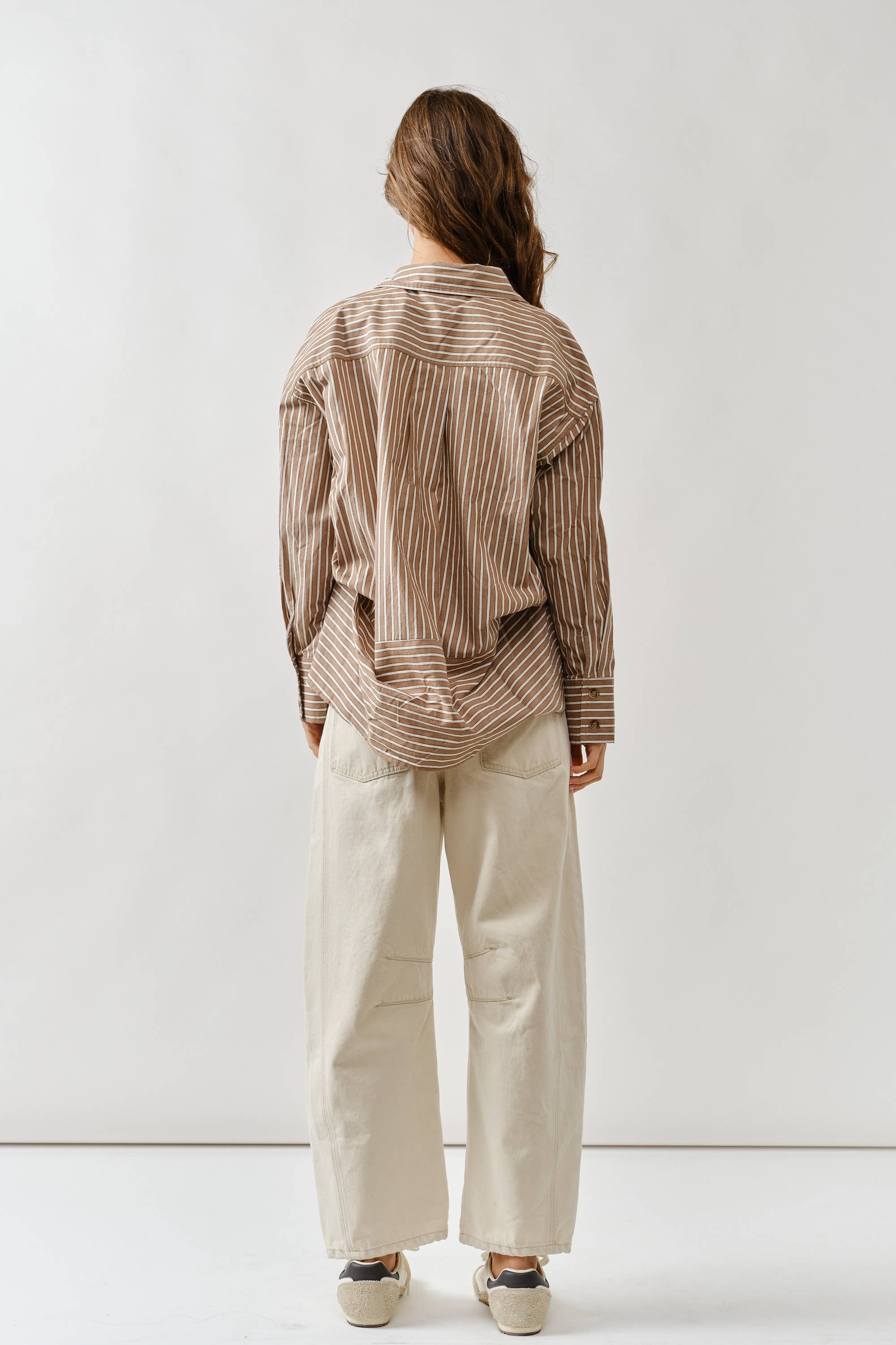 AJP5114 EMBROIDERED DETAIL COTTON BARREL PANTS