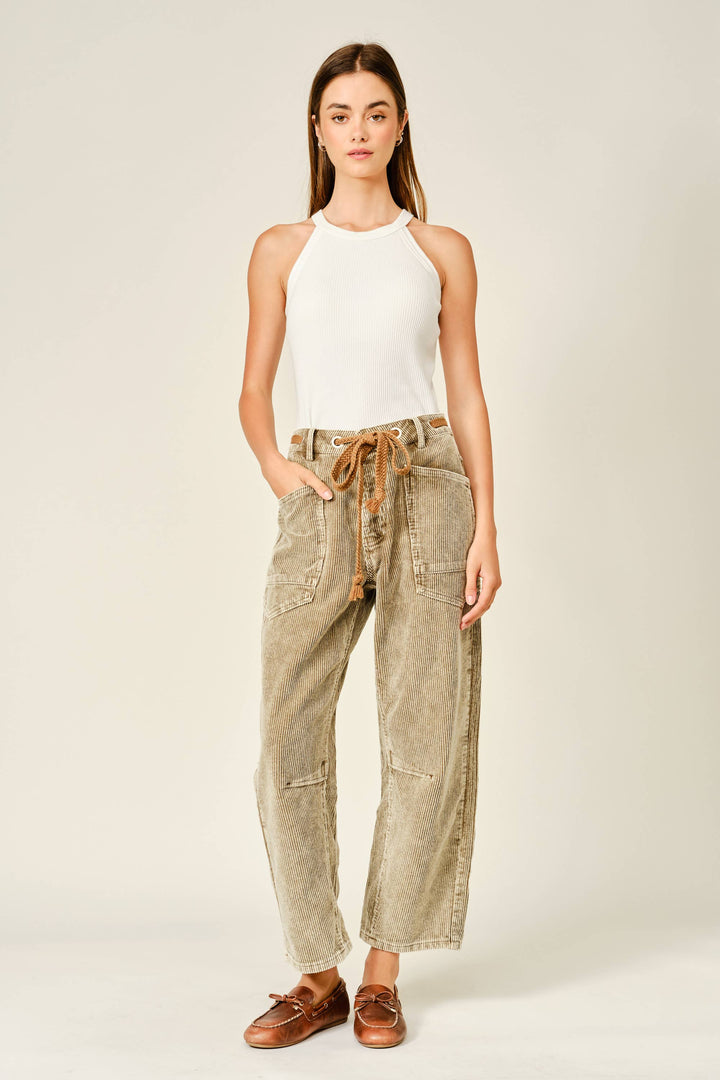 AJP5452 BARREL CORDUROY PANTS WITH EYELET WAIST