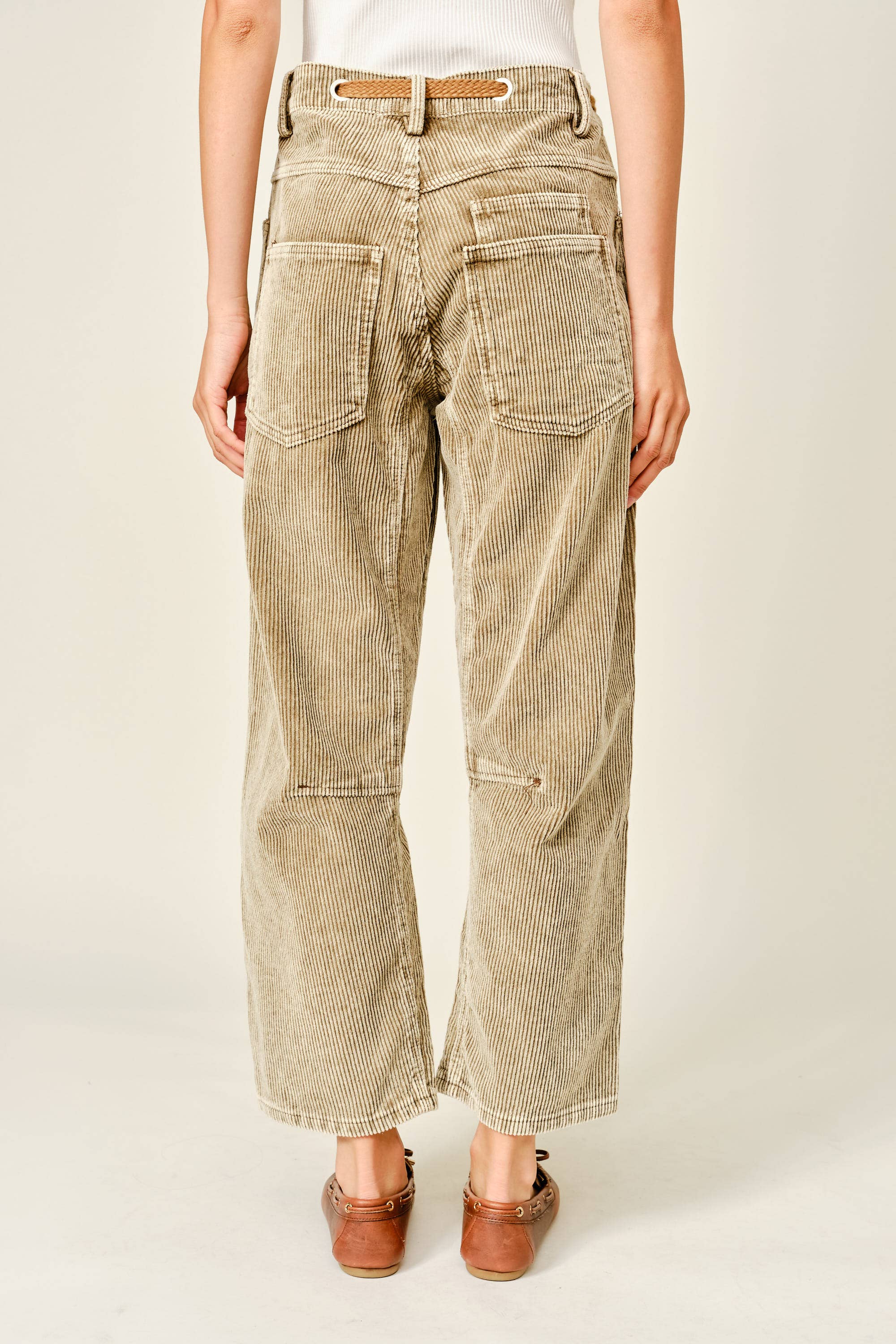 AJP5452 BARREL CORDUROY PANTS WITH EYELET WAIST
