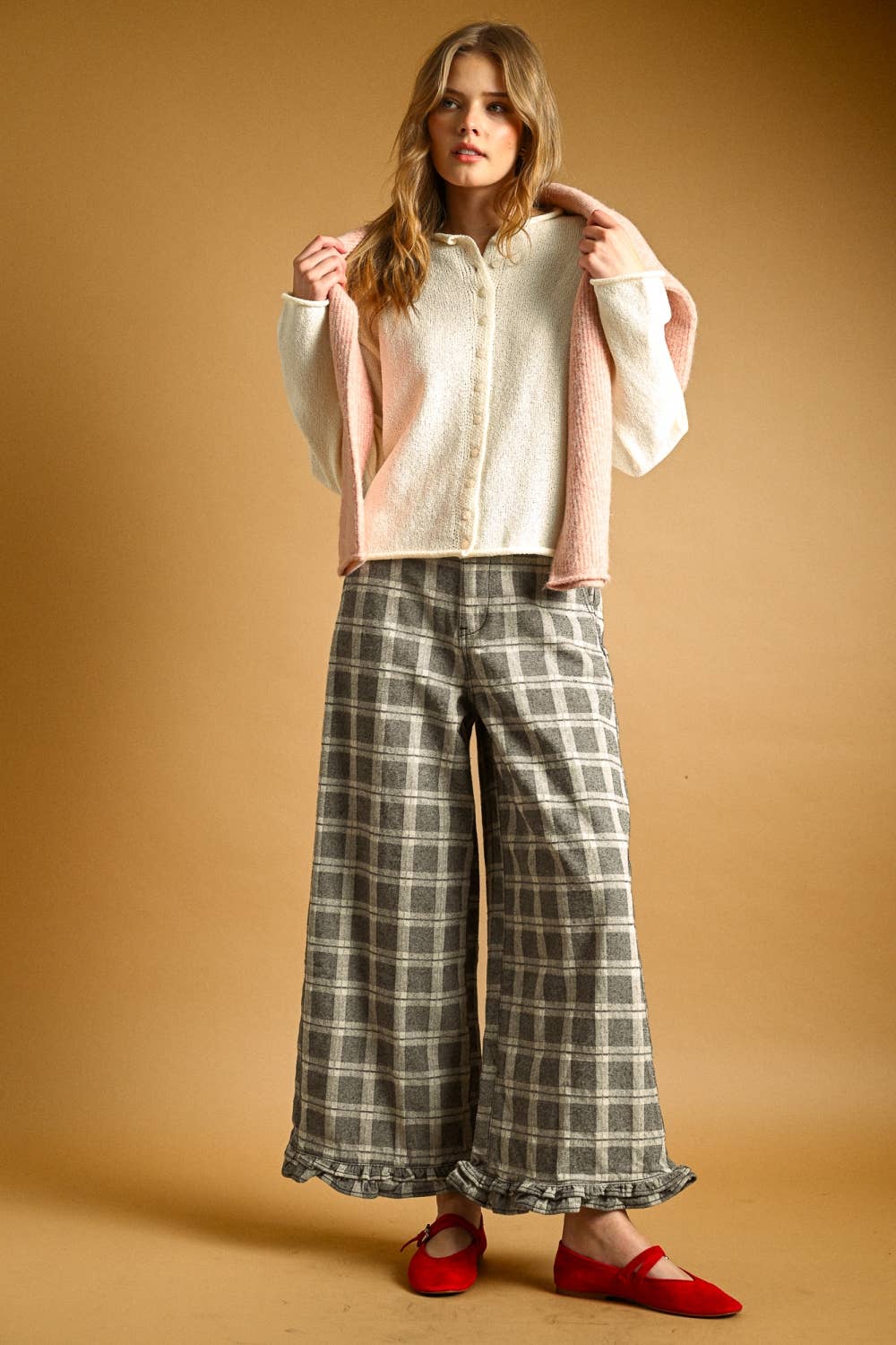 Don’t Plaid Me Off Pants (P7524   RUFFLE DETAIL WITH PLAID FABRIC)