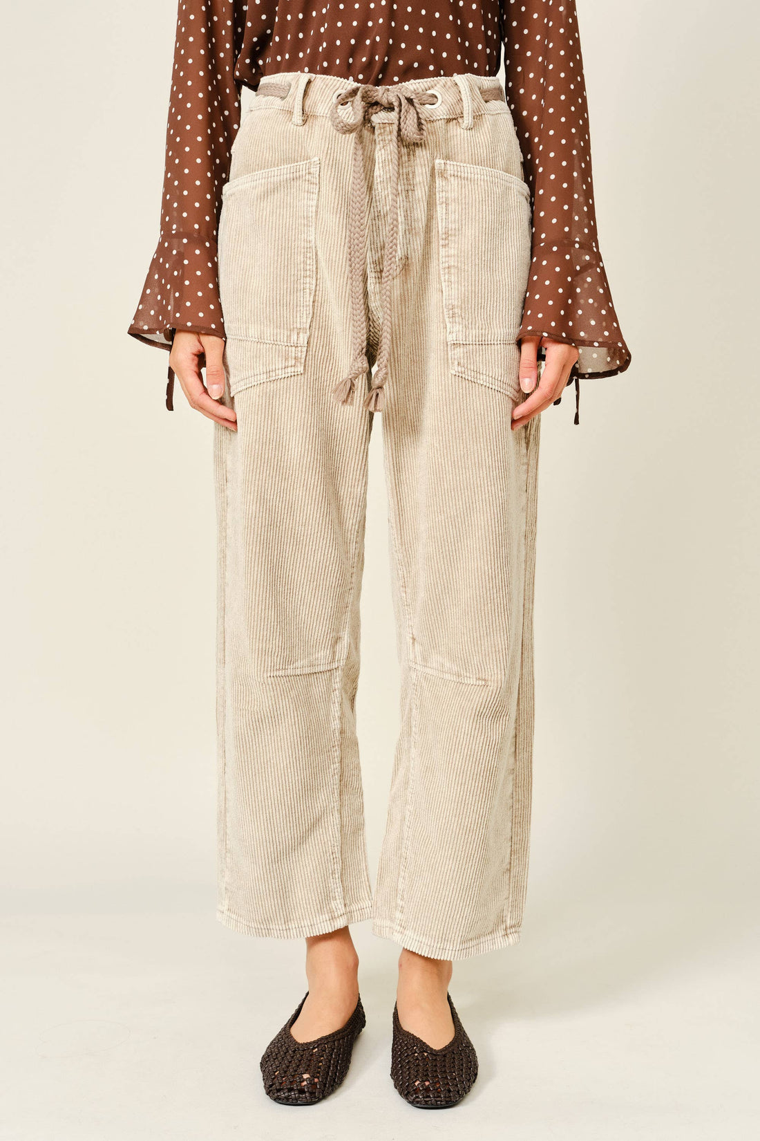 AJP5452 BARREL CORDUROY PANTS WITH EYELET WAIST