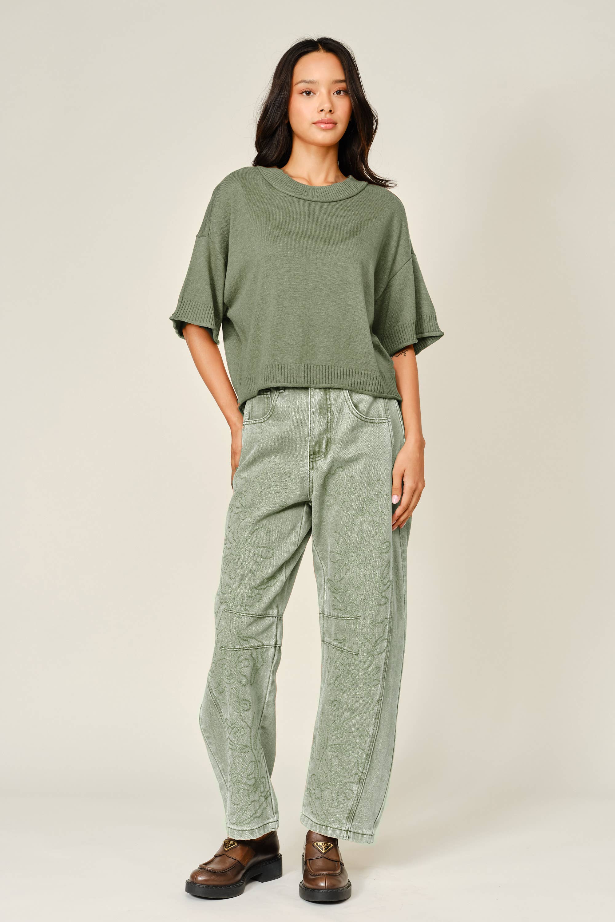 AJP5114 EMBROIDERED DETAIL COTTON BARREL PANTS