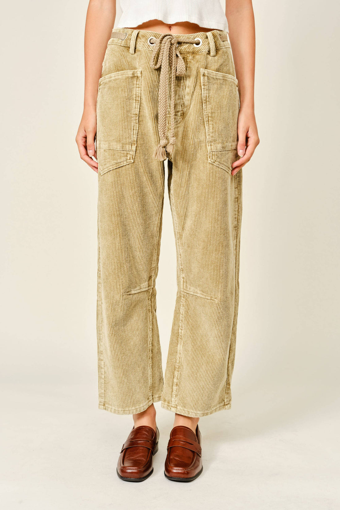 AJP5452 BARREL CORDUROY PANTS WITH EYELET WAIST